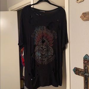 Graphic tee